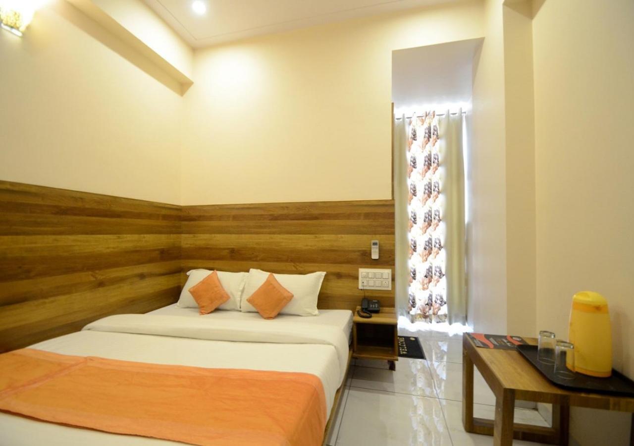 Hotel Metro Inn Джайпур Екстериор снимка