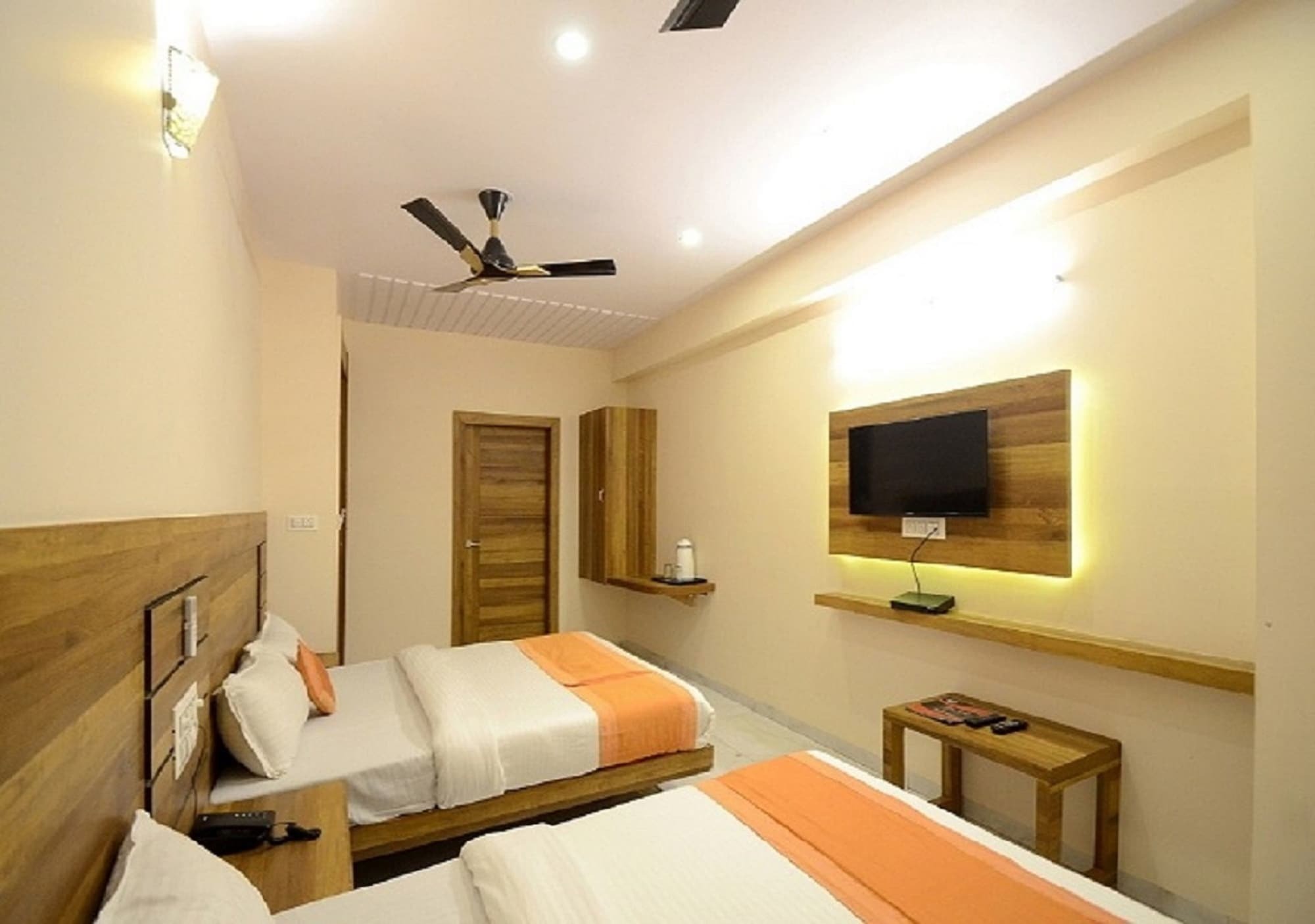 Hotel Metro Inn Джайпур Екстериор снимка